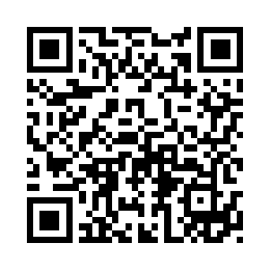 小灵来到幻化成人型的小白虎身前二维码生成