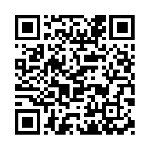 小秋好像几乎已经忘了自己还在舞台上二维码生成