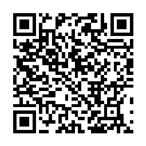 小胖看到了曾经带给自己无数温馨的那个地下室被毁灭了二维码生成