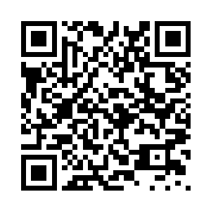 小雨很是认真的看了看自己的肚子二维码生成