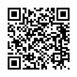 少年们一次又一次的迎着敌人冲上去二维码生成