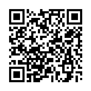 少年的脸上不知何时出了一层薄薄的汗二维码生成