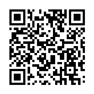 尤其是一直跟在男人身边十几年的黑衣人二维码生成