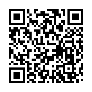 尤其是到她微微抬起那只拿着红色药瓶的手二维码生成