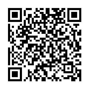 尤其是漂亮女性在这方面多多少少都会受到某些有色眼镜的看待二维码生成