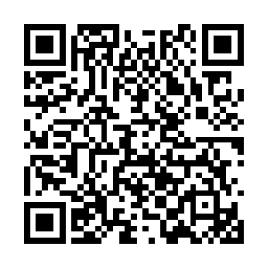 尤其是那一双淡蓝色的眼睛更是能吸引女性的关注二维码生成