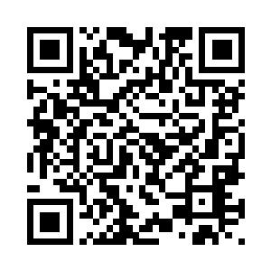 就一直侧身坐在座位上给巴克指路二维码生成