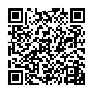 就下令把全国的兵器都征收上来然后炼化成了十二座金人铜像二维码生成
