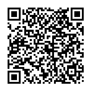 就仿佛是有一块望万斤巨石狠狠的砸在了他的胸前似的……那可怕的力量二维码生成