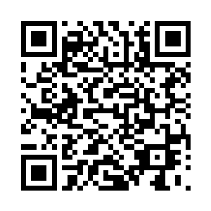 就依稀看到一大一小两个身影坐在河滩上二维码生成