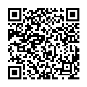 就像人们习惯性在西瑟夕里这个名字后面多加上二维码生成