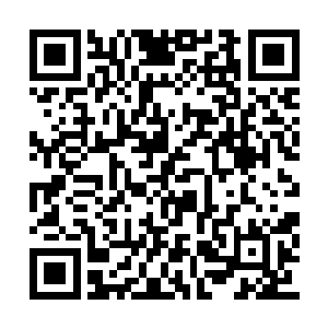 就像是一个干了坏事之后就落荒而逃的糟糕男人二维码生成