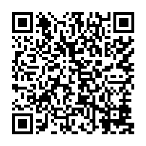 就像是刚刚从战场上回来的少女在村口等到了他久别的亲密爱人――当然二维码生成