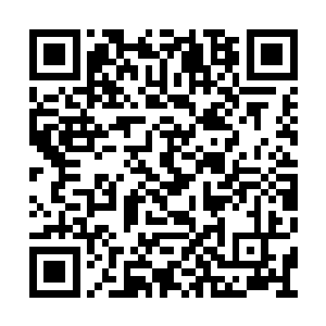 就像是整个宇宙的星辰都化作了拳头大小的冰雹二维码生成