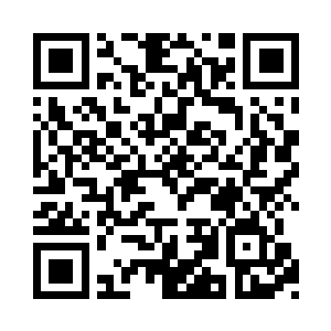 就像是要看清楚他脸上到底有多少根毛发似的二维码生成