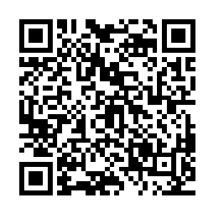 就像是这么多年来一直笼罩在自己心间的阴霾突然被狂风吹散二维码生成