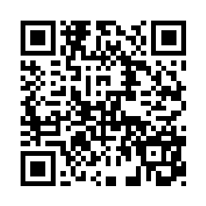 就像是铁三角一样的站在三个角落里面二维码生成