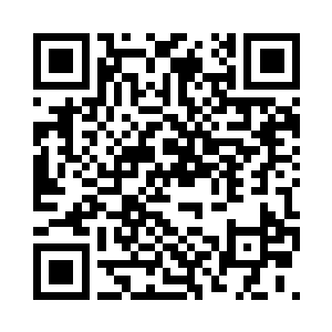 就发现秦方的脚面似乎陷下去了一些二维码生成