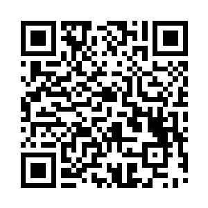 就听见身后詹姆斯麦卡洛已经开门出来了二维码生成