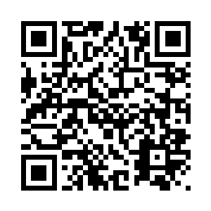 就在丁长生和沈木在客厅里谈话时二维码生成