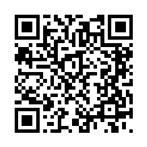 就在他下榻的房间里面翻看起碑文内容来二维码生成