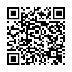 就在众目睽睽之下挽起了秦林的胳膊二维码生成