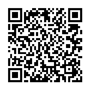 就在简师父的身体马上就要砸到汪老爷子的时候二维码生成
