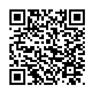 就在罗展斟酌着是不是该告辞的时候二维码生成