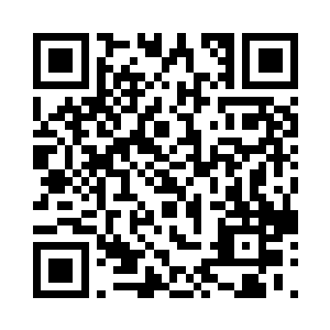 就在达文波特被吸血鬼亲王伊利亚抓住二维码生成