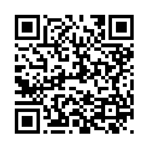 就在这些人一边快速撤离一边交谈的时候二维码生成