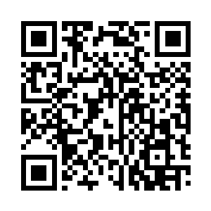 就好像她之前看见的那个温柔男人不是他一样二维码生成