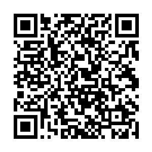 就如同春天的微风吹过挂在窗口的一串串美妙的风铃二维码生成