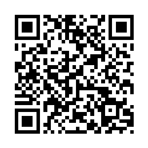 就必须搞定为他操持各种经纪业务的三个发小二维码生成