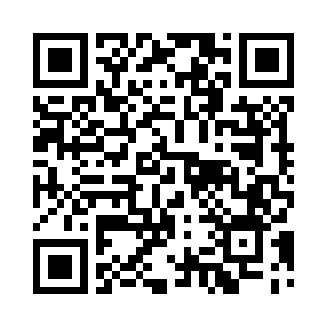 就是床尾柜上那个傻傻的机器猫书包二维码生成