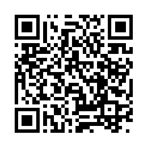 就直接皱着眉头很认真的问站在远处的海勒二维码生成