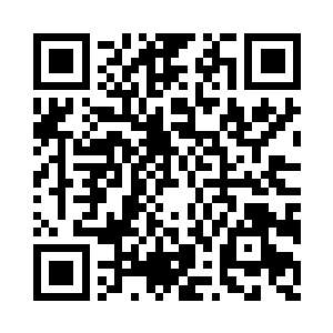 就看到一个玉牌迎着雷云旋风就飞了过来二维码生成