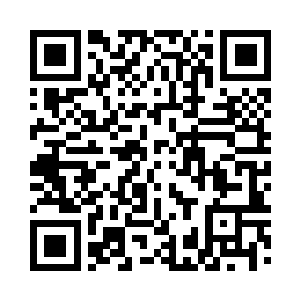 就看到杨晓芸身上的这套裙装开始不断的收拢二维码生成
