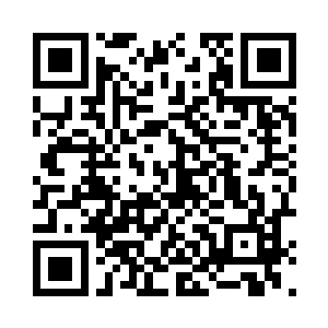 就看到秦紫以极快的速度从这几个人中间穿过二维码生成