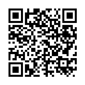 就看见穿着一声紫色长袍的符天磊坐在左上首二维码生成