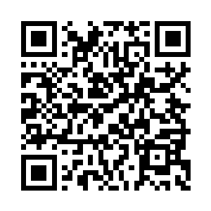 就被一位身着不入流官服的官吏恭敬的叫住了二维码生成