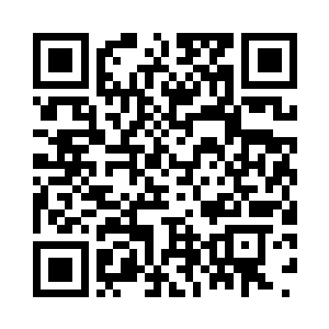 就见围着浴巾从浴室里走出来的爱丽丝二维码生成