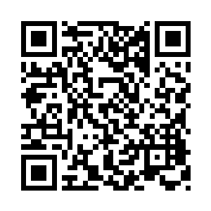 就见天空象是被撕开的幕布般裂出一个大缝二维码生成