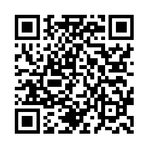 就见经理带着几个服务员装扮的人走过來二维码生成