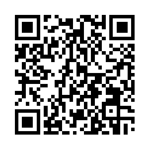 就见自己的白色福克斯上靠着一个男人二维码生成