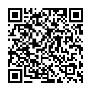 就连在一栋楼内办公的城建局职工见到他也都主动打起了招呼二维码生成