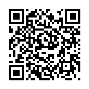 就连村子里的邻居也不愿意和她接近二维码生成