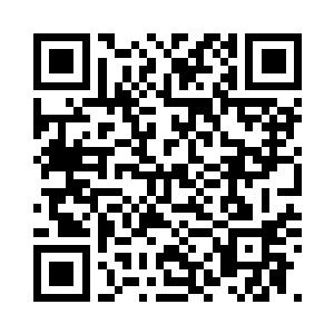 尹南歌只是买了身上的这件碎花上衣二维码生成