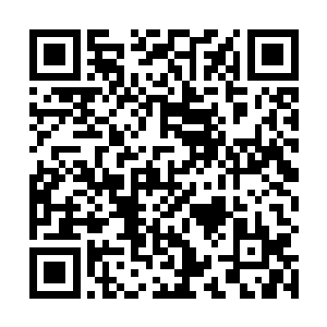 居然会对聂离写的一幅字产生好奇并专门让他去要一幅二维码生成