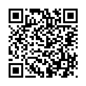 居然生生地将莫里斯从地上吸到了她的手上二维码生成