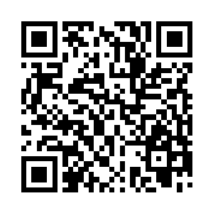 居高临下对上那张洋溢着邪气万分的俊颜二维码生成